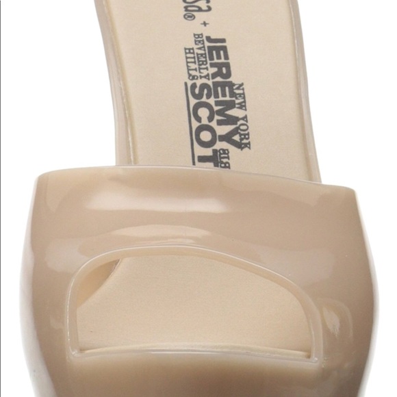 🔥 Jeremy Scott Melissa barbie blow up doll nude heels mules moschino 9 - Picture 3 of 16